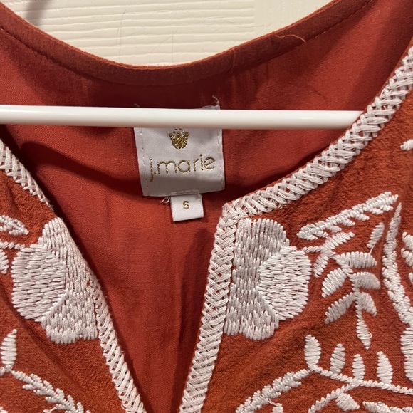 J Marie brand embroidered burnt orange and white blouse - Picture 2 of 9